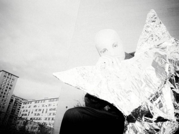 Stuffed Foxes clippe Pretend to Be a Dog&nbsp;(Gamelle)